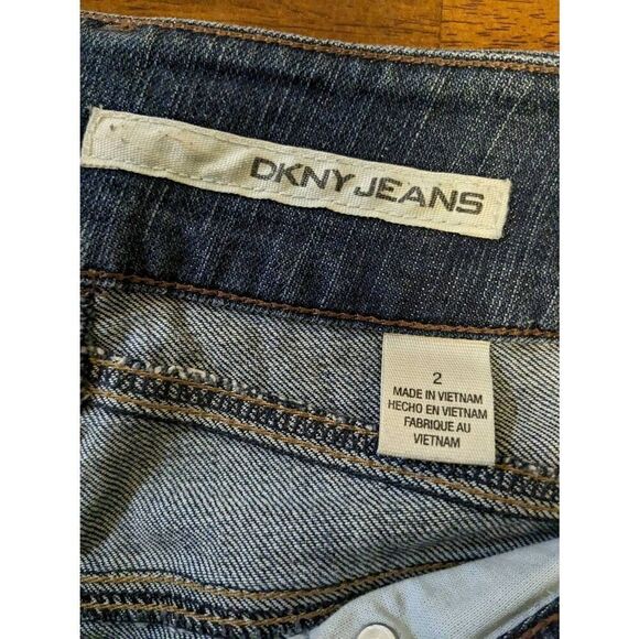 DKNY Jeans Shorts - Picture 4 of 6